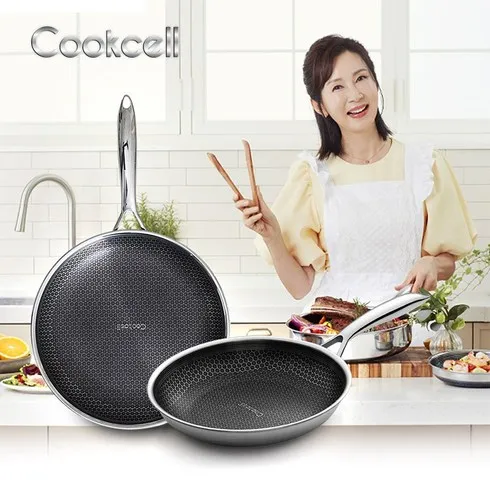 호스트가 소개한게 바로 전인화의 쿡셀 세라믹 더블 블랙큐브 프라이팬 28cm9L 특대곰솥 실시간 핫한 제품