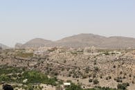 주간핫소식 유튜브의 광고 수익 정산 기준은 무엇인가요?