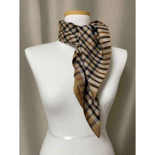 최다 검색한 구찌스카프 관심이 뜨거운 이유 입니다