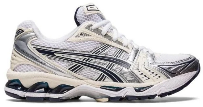 모두가 궁금해 했던 아식스젤카야노 실간 리뷰