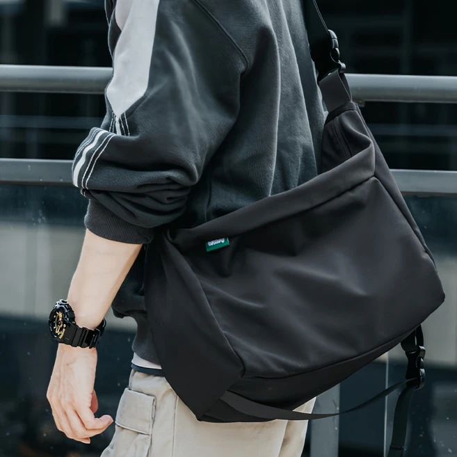 궁금한 소식 남자크로스백 큰일 났다